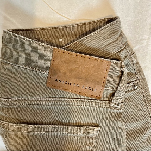 AMERICAN EAGLE skinny khaki jeans 28 x 28 (used) - Picture 3 of 4